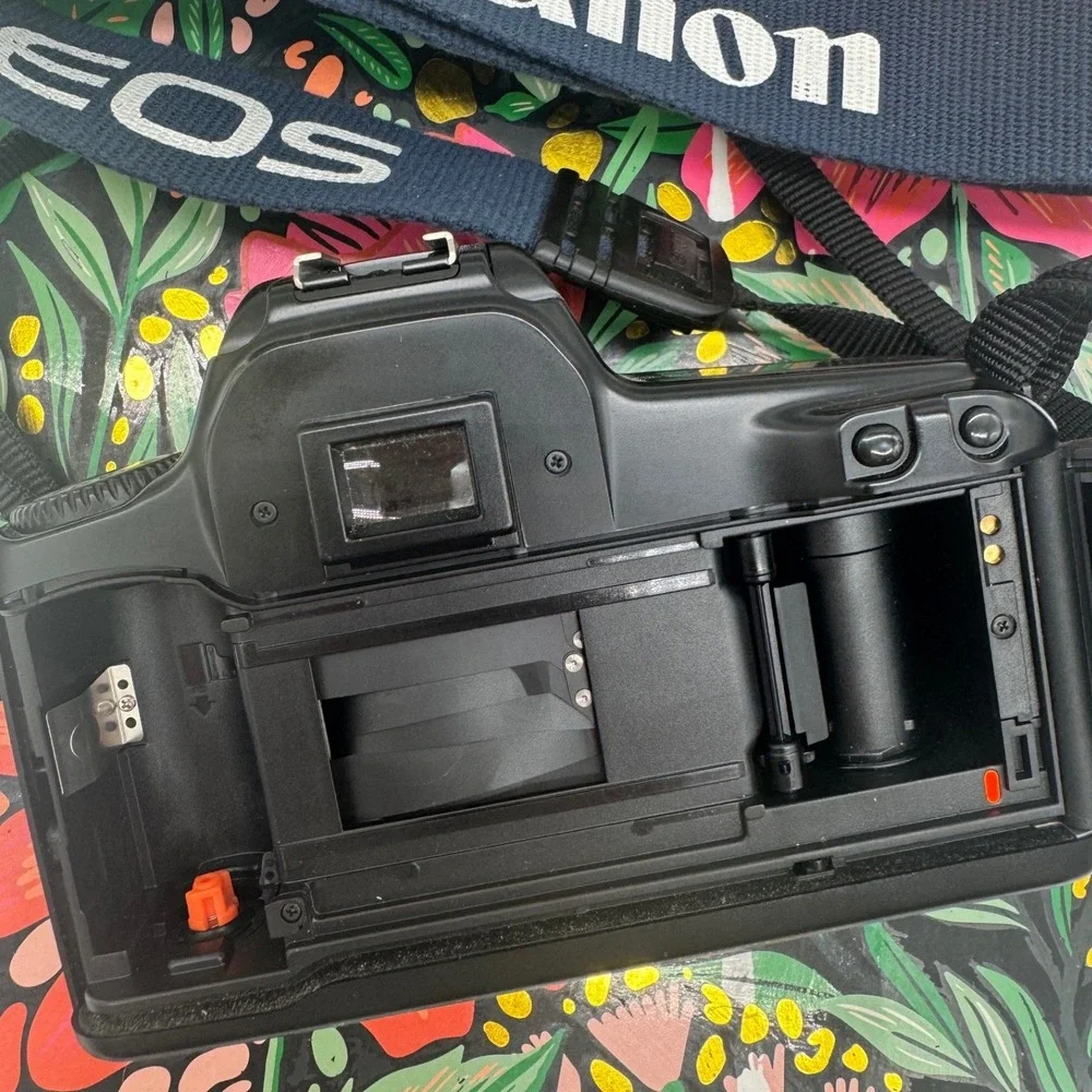 Canon EOS Rebel S II 35mm Film SLR Camera with 35-80mm EF Lens and Strap